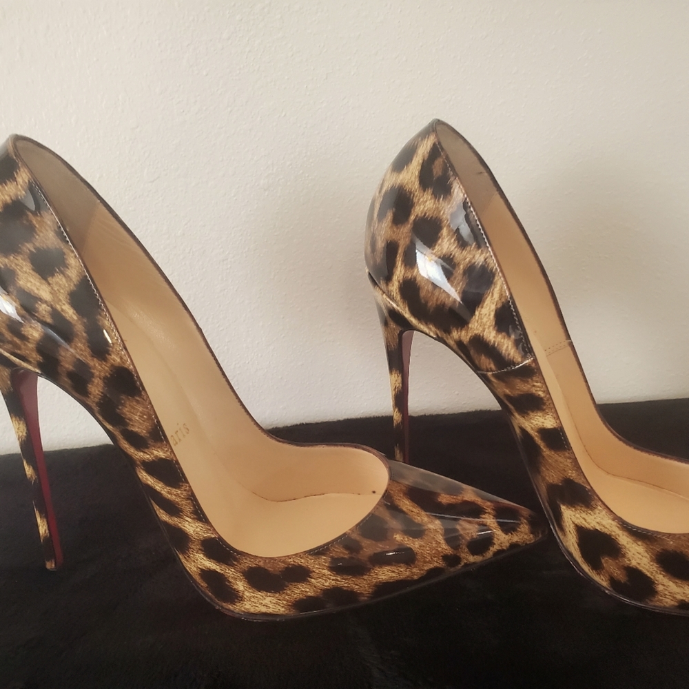 Authentic Christian Louboutin So Kate 120 patent leopardino pumps, size 38